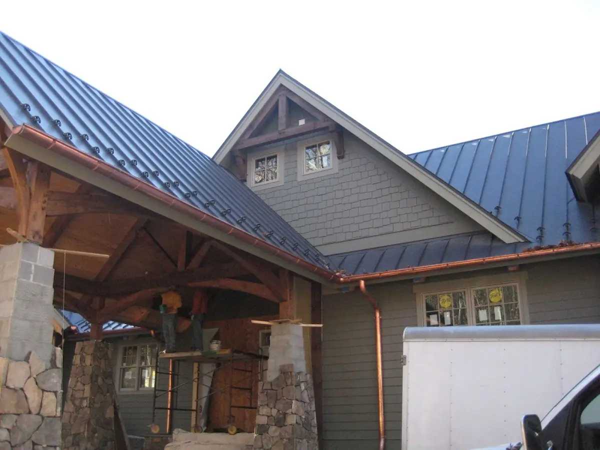 Craftsman Roofing team delivering quality roofing work in Wellersburg